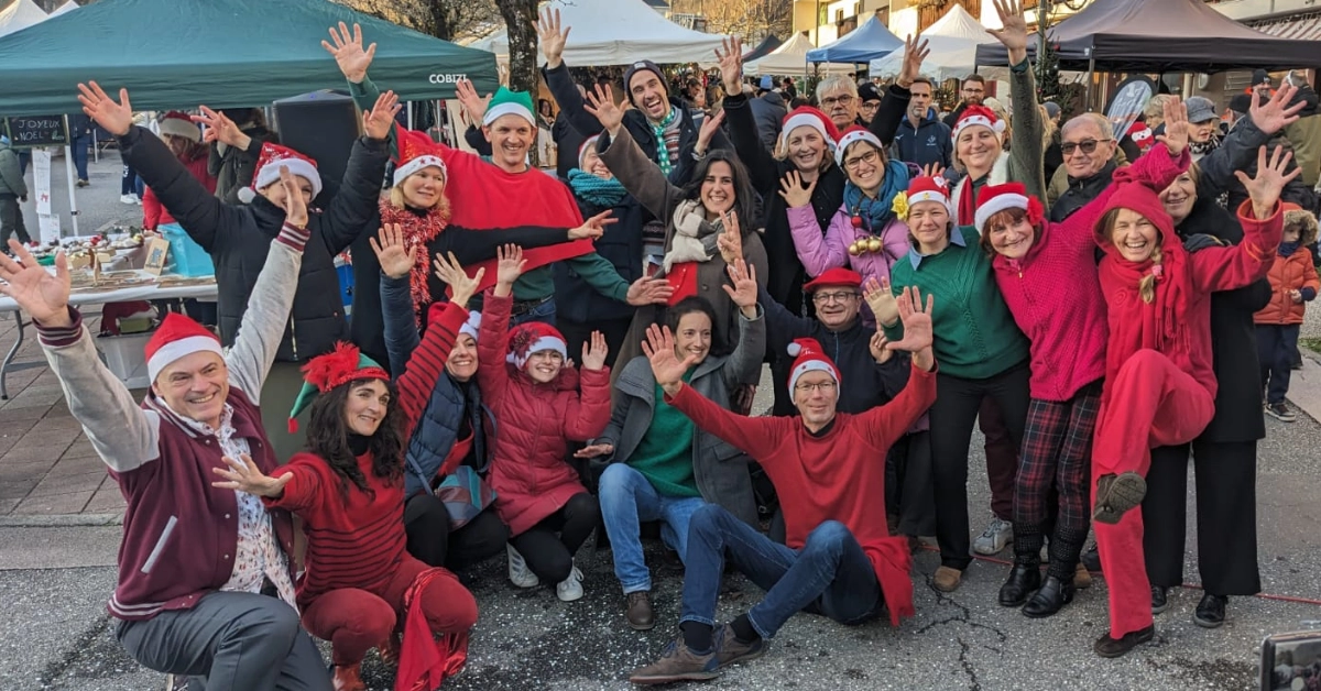 Dancing at Crolles' Christmas Market